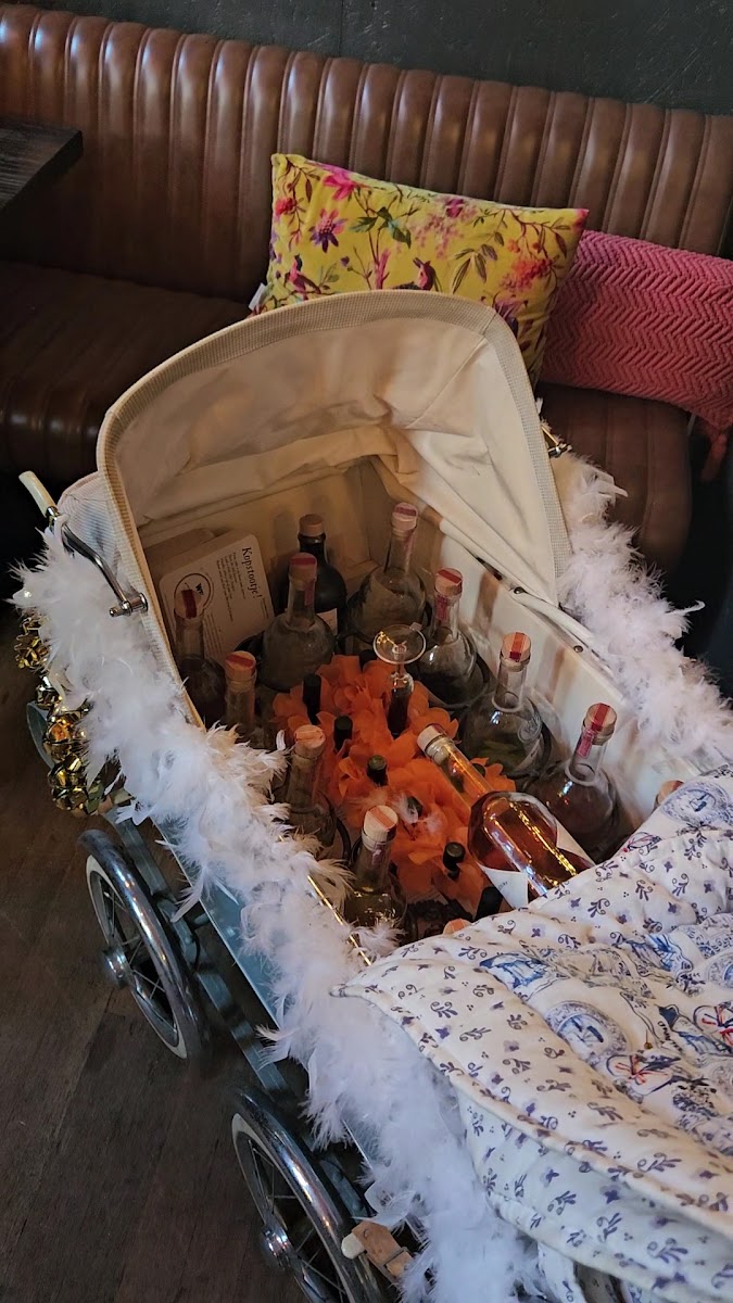 Grand-Cafe De Oude School-2